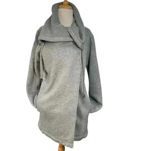 Zella Sweater Women's Size M Grey Long Leave Great Quality Pre-Loved